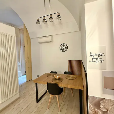 Domus Gazzara -napoli Centro Storico Feriehus Napoli